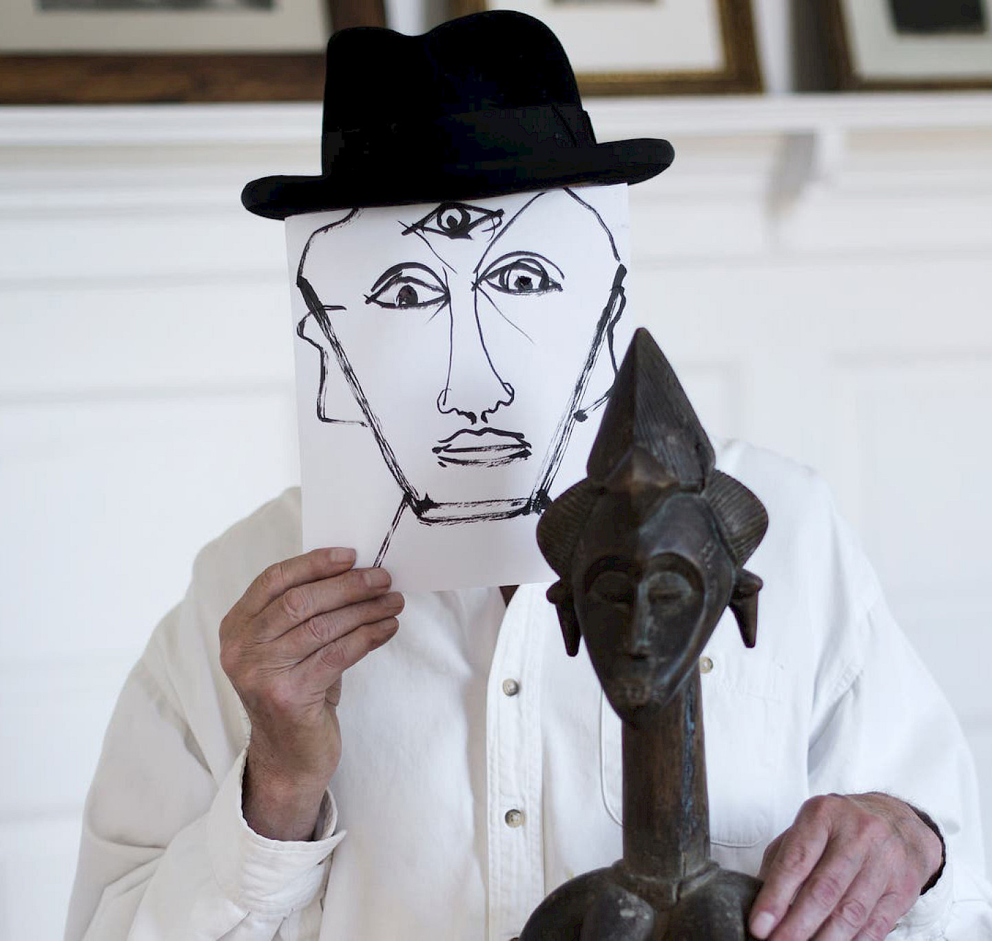 Harald Naegeli mit Maske. Foto: Christoph Ruckstuhl NZZ © ProLitteris
