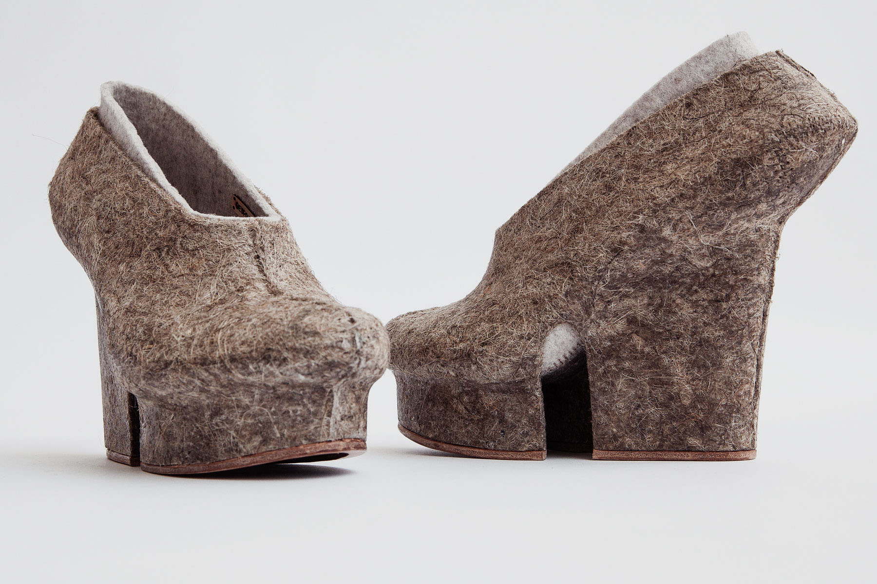 Liz Ciokajlo, Hemp Shoes, 2013, © Stephanie Potter Corwin