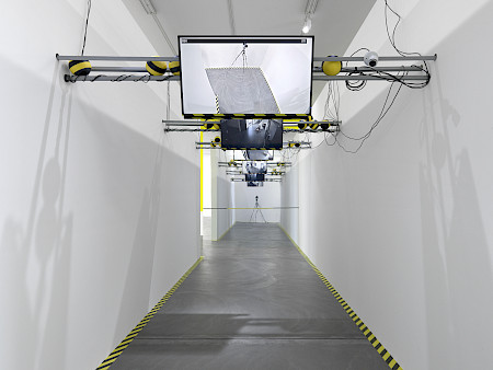 Julia Scher, Maximum Security Society, Kunsthalle Zürich, 2022
Bild: Annik Wetter
