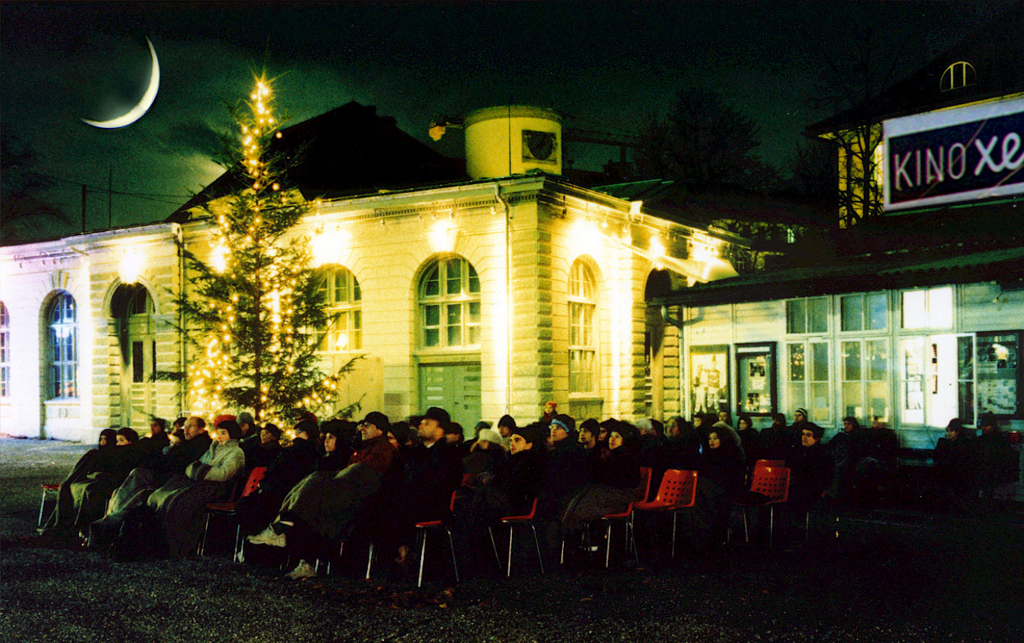 Xmas-Open-Air Xenix: Petite fille