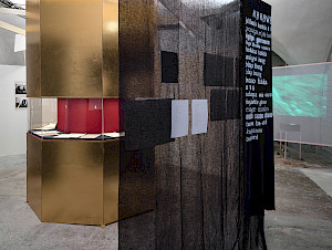 Ausstellungsansicht+%c2%abDadaZwischenSprachen%c2%bb%2c+Cabaret+Voltaire%2c+2026.+Photo%3a+Cedric+Mussano.