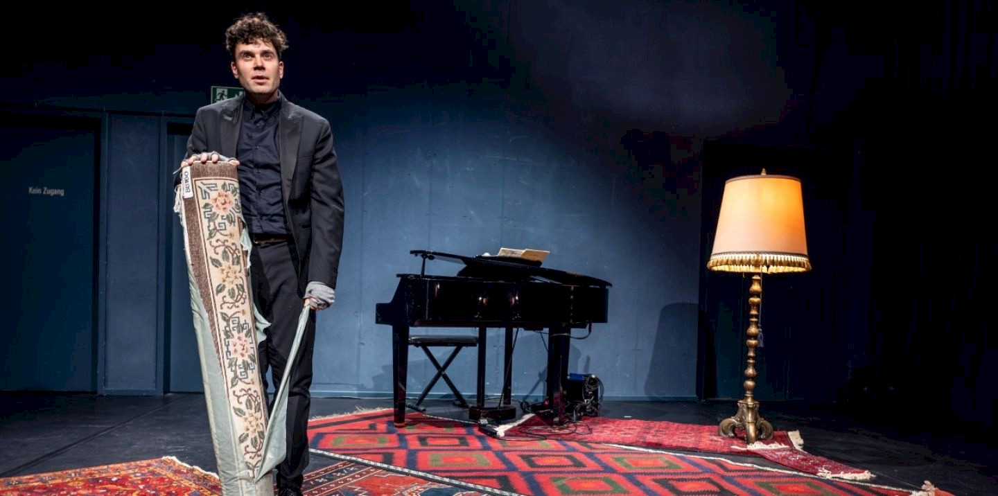 Die Welt im Rücken
