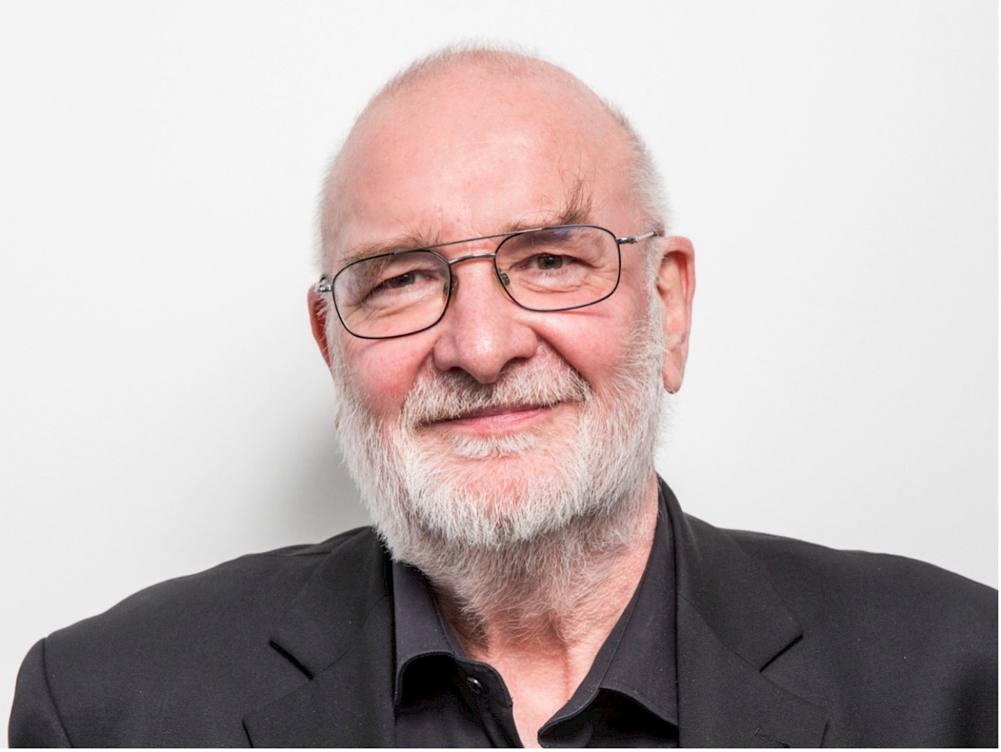 Die Kunst der Kolumne. «NZZ-am-Sonntag»-Autor Manfred Papst stellt seinen Band «Kopf und Kragen» vor