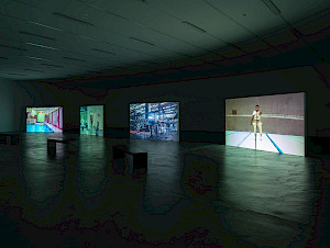 Ausstellungsansicht%2c+Ayo+Akingbade%2c+Crossing%2c+Kunsthalle+Z%c3%bcrich+2026.+Foto%3a+Cedric+Mussano.+Courtesy+Ayo+Akingbade+%26+LUX%2c+London.