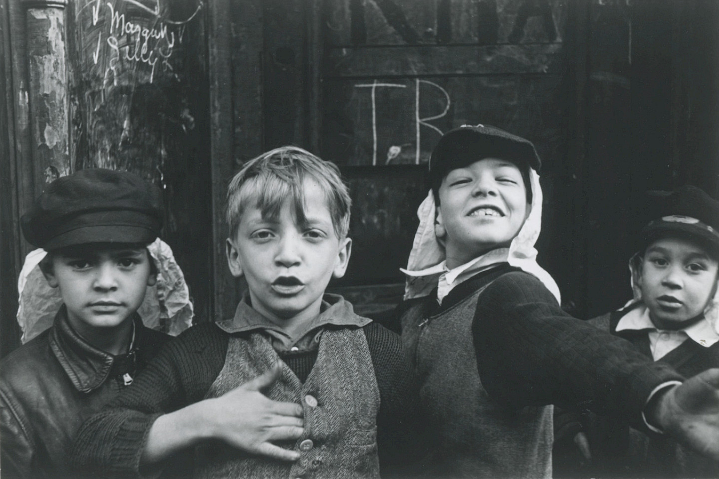 Helen Levitt, New York, c.1940 © Film Documents LLC, courtesy Zander Galerie, Cologne